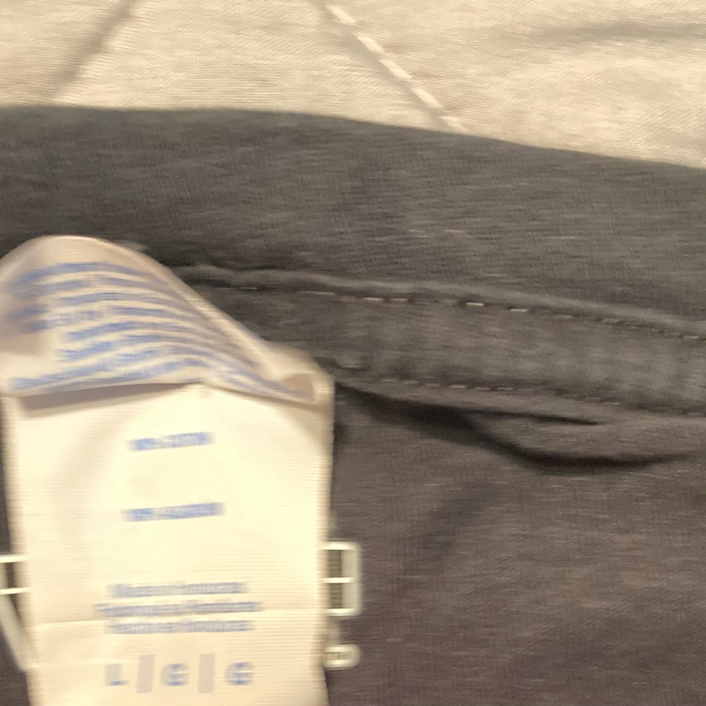 2 Star Wars/Baby Yoda  shirts - Picture 5 of 9